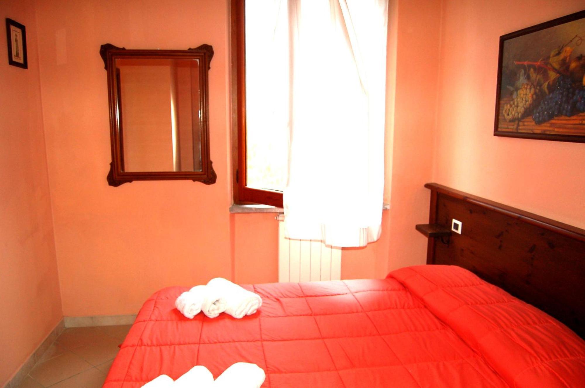 Borgo Nuovo San Martino Guest House Ambra Exterior photo